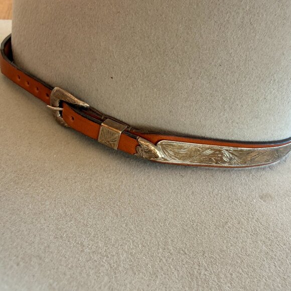 Burns Custom Hat with Sterling Silver Open Flat Silver Belly in Natural - Picture 3 of 3